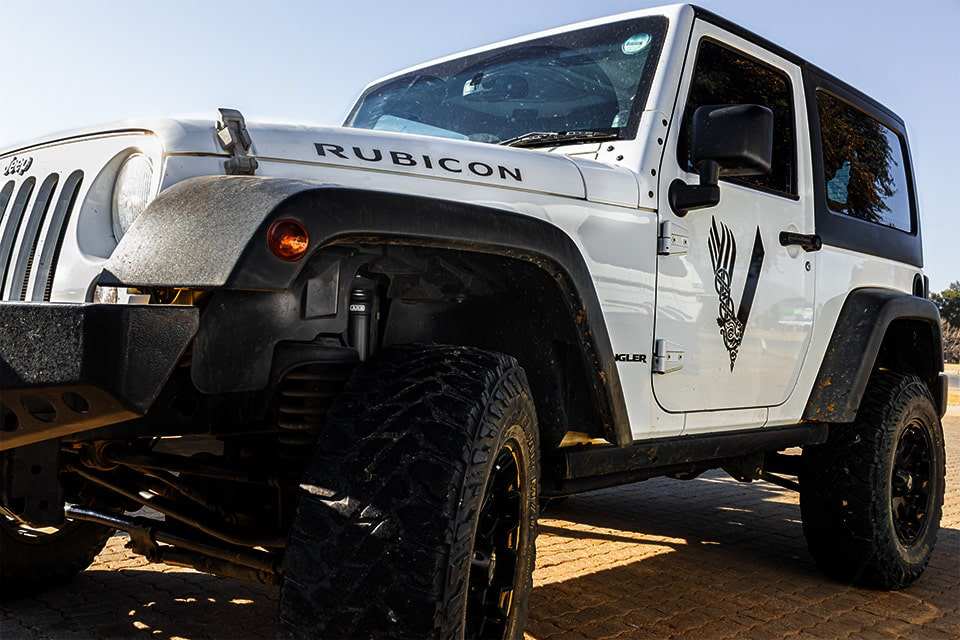 Jeep-Wrangler-OME-Nitrocharger-Suspension-1.webp