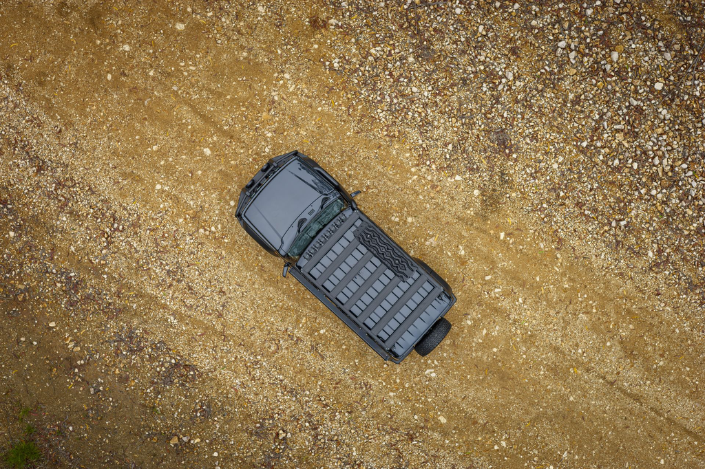 BASERACK JIMNY..webp