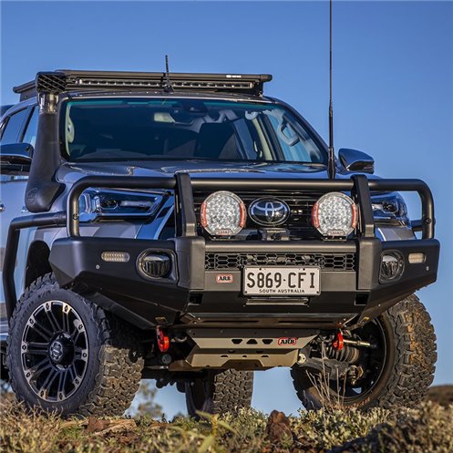 [3414710] ARB - SUMMIT COMBAR SUIT HILUX 05/20 AF20 8-10 MATT BLACK WIDE BODY